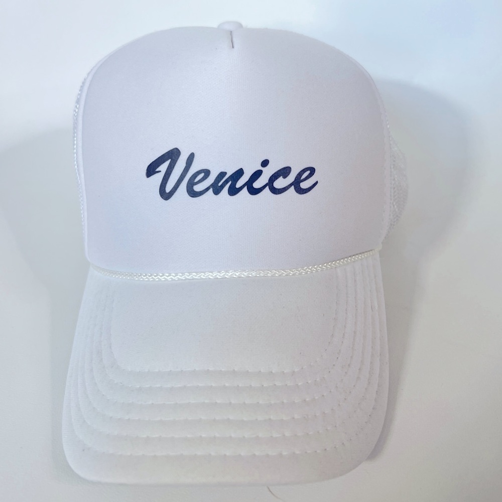 Venice Hat 🏝️🏄‍♂️☀️